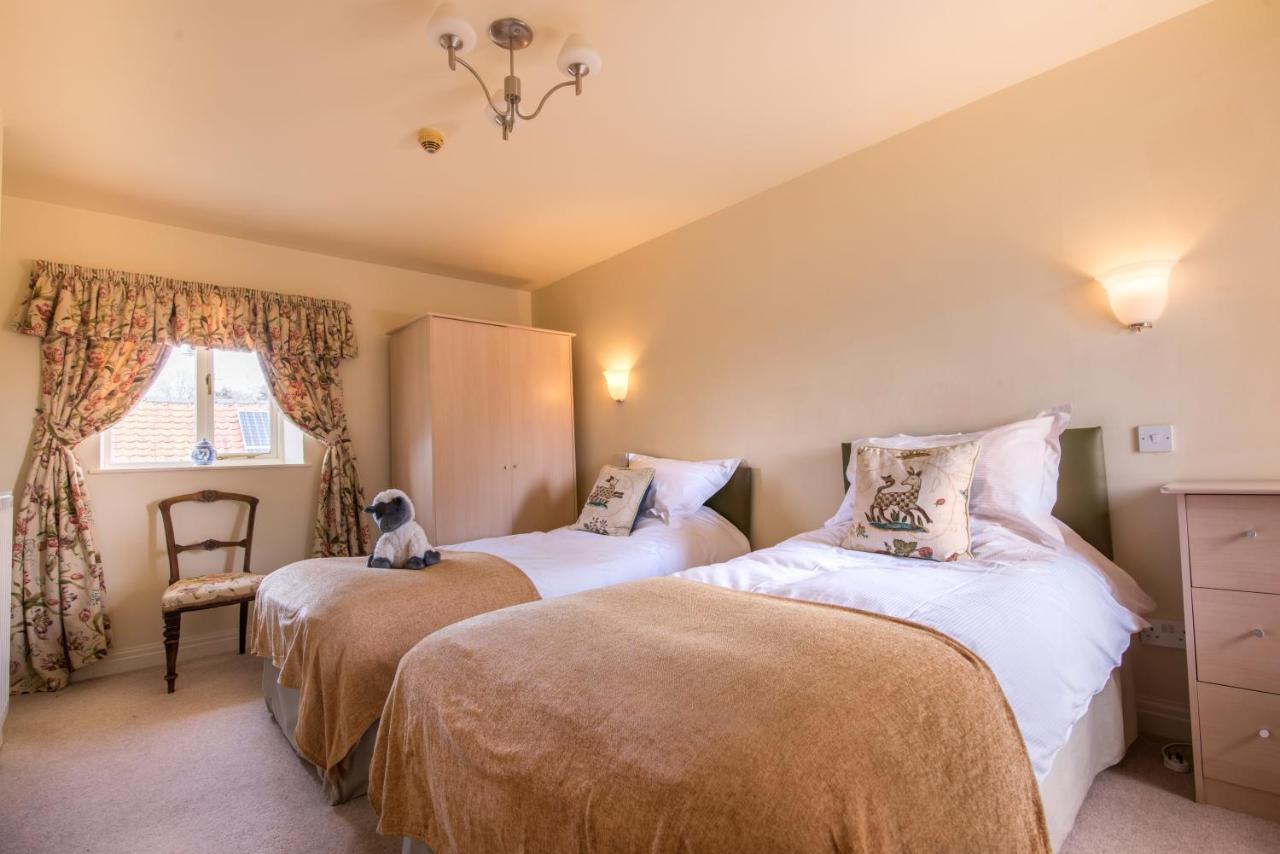 Valley View Farm Holiday Cottages Хелмсли Экстерьер фото