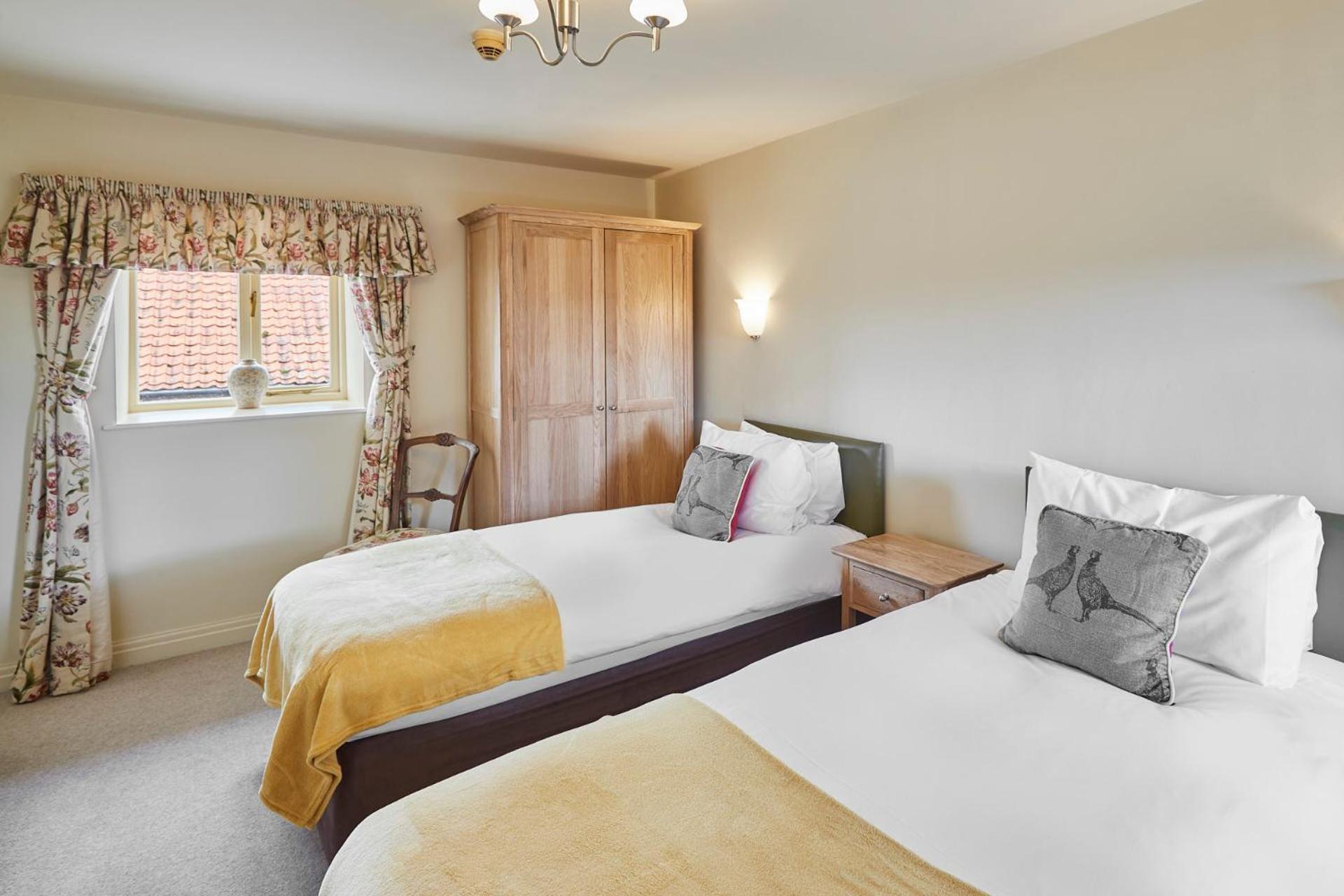 Valley View Farm Holiday Cottages Хелмсли Экстерьер фото