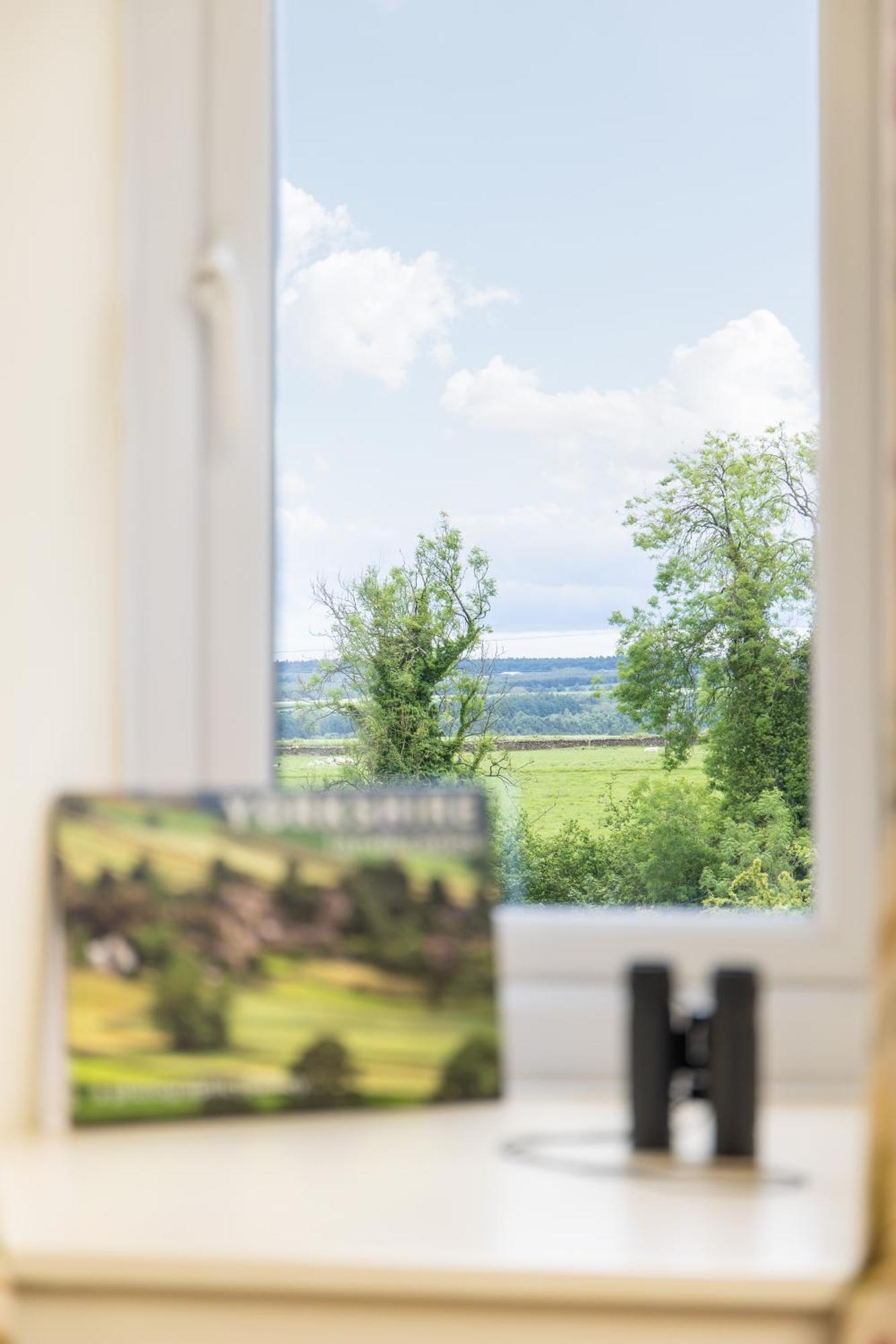 Valley View Farm Holiday Cottages Хелмсли Экстерьер фото
