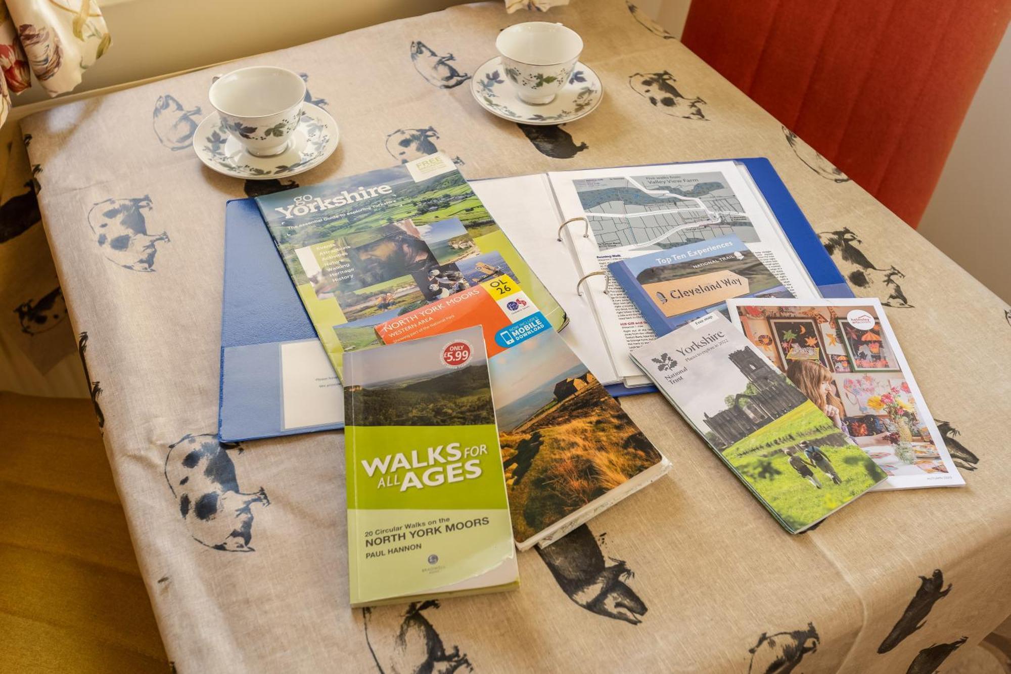 Valley View Farm Holiday Cottages Хелмсли Экстерьер фото